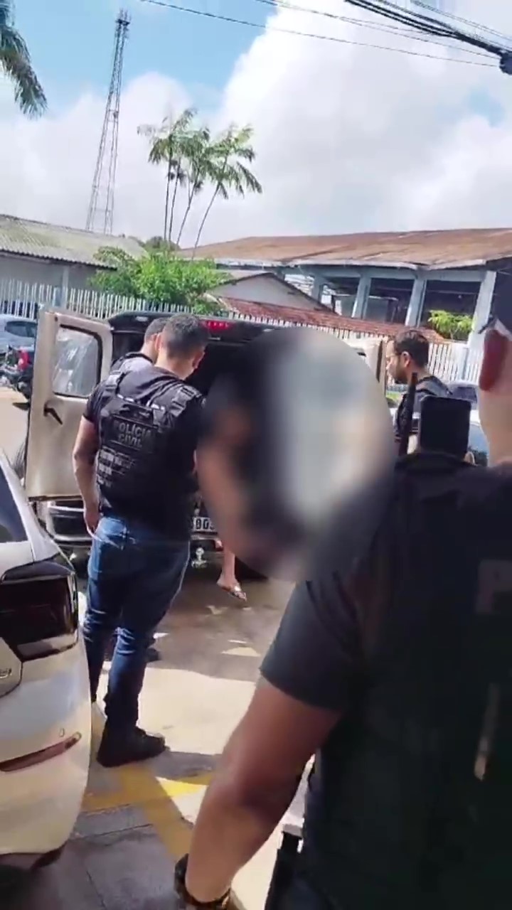 EM SANTANA, POLÍCIA CIVIL PRENDE DOIS HOMENS ACUSADOS PELA PRÁTICA DE HOMICÍDIO E POR INTEGRAR ORGANIZAÇÃO CRIMINOSA
